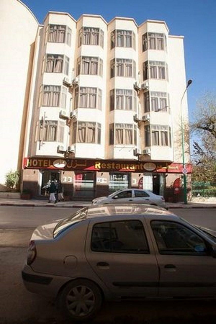 Hotel Stambouli Tilimsan Zewnętrze zdjęcie
